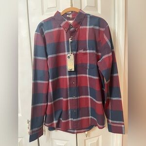 Hollister Epic Flex flannel shirt in a red and blue plaid pattern Size L NWT